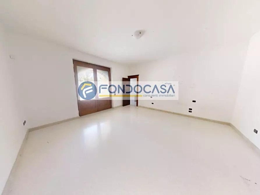 Immagine 16 di Villa in vendita  in Via Padula a Arnesano