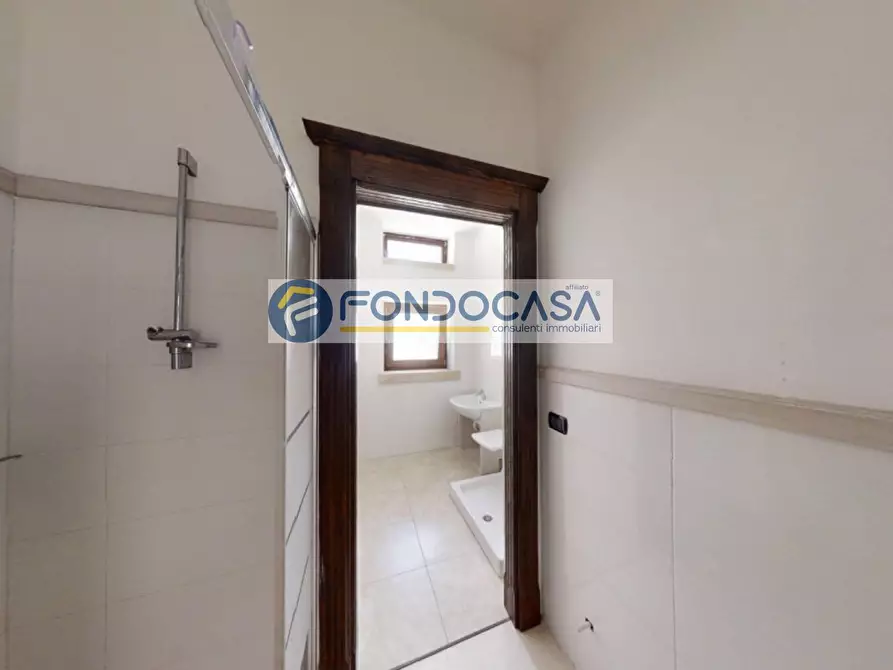 Immagine 19 di Villa in vendita  in Via Padula a Arnesano