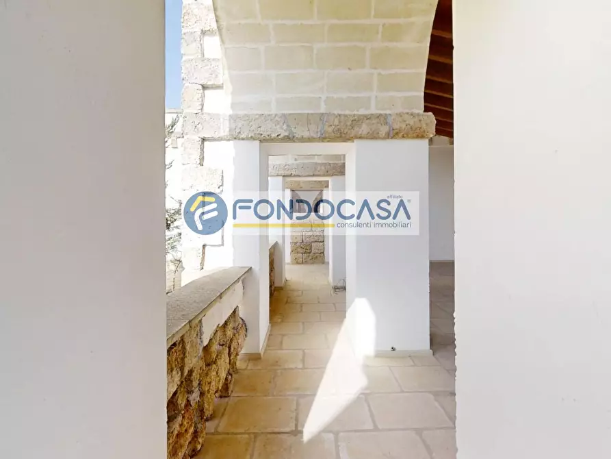 Immagine 28 di Villa in vendita  in Via Padula a Arnesano