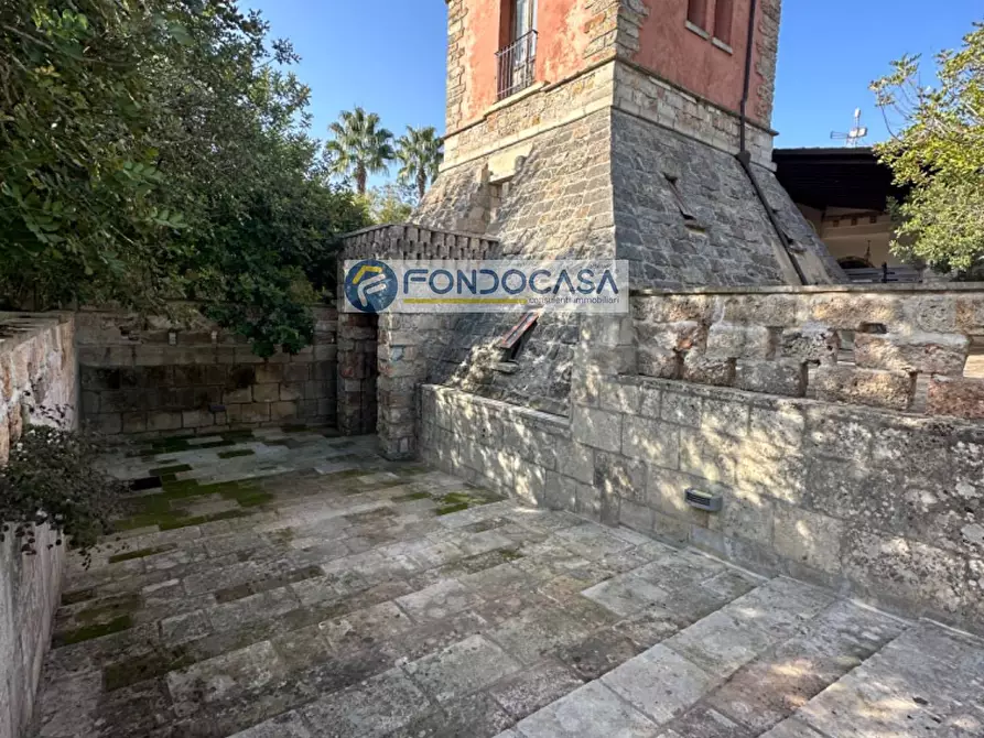 Immagine 35 di Villa in vendita  in Via Padula a Arnesano