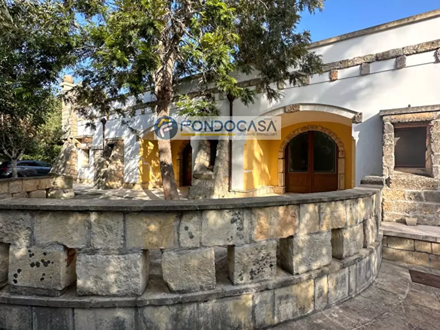 Immagine 36 di Villa in vendita  in Via Padula a Arnesano