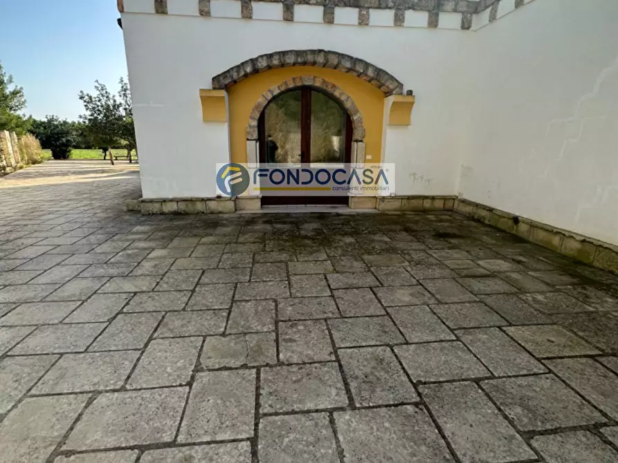 Immagine 38 di Villa in vendita  in Via Padula a Arnesano