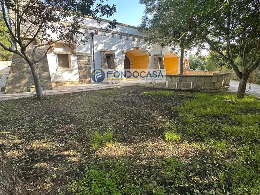 Immagine 39 di Villa in vendita  in Via Padula a Arnesano