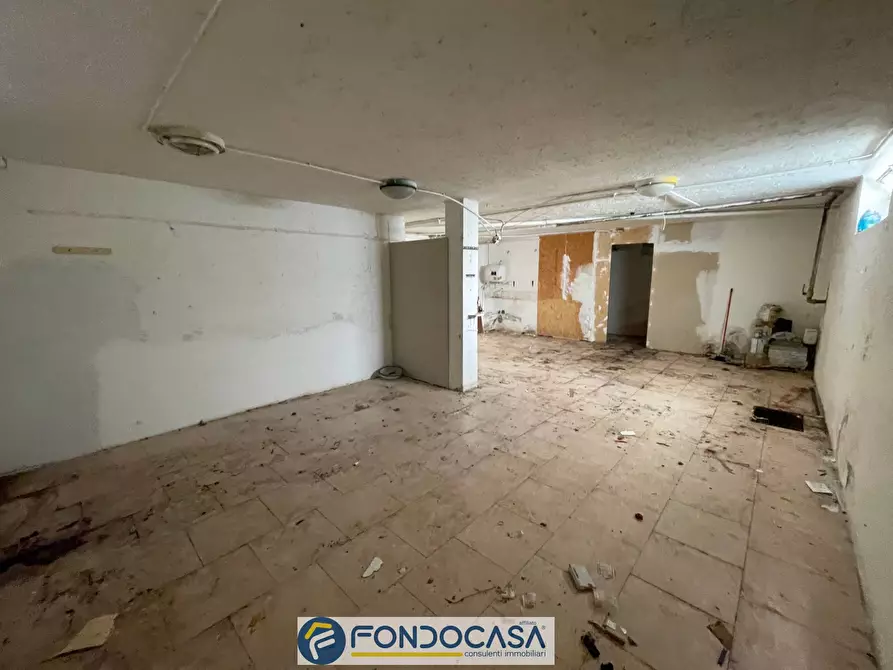 Immagine 15 di Magazzino in vendita  11 a Cazzago San Martino