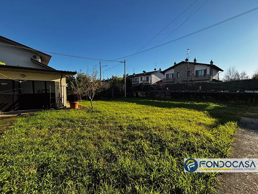 Immagine 2 di Casa indipendente in vendita  in VIA ATTIRAGLIO 10 a Palazzolo Sull'oglio