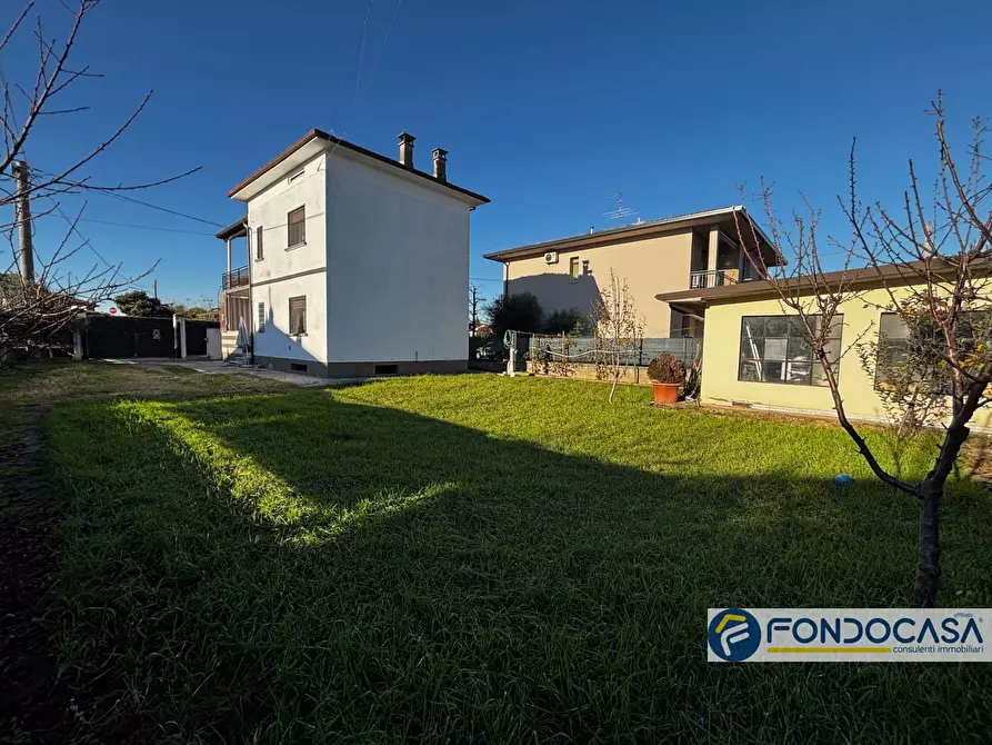 Immagine 2 di Casa indipendente in vendita  in VIA ATTIRAGLIO 10 a Palazzolo Sull'oglio