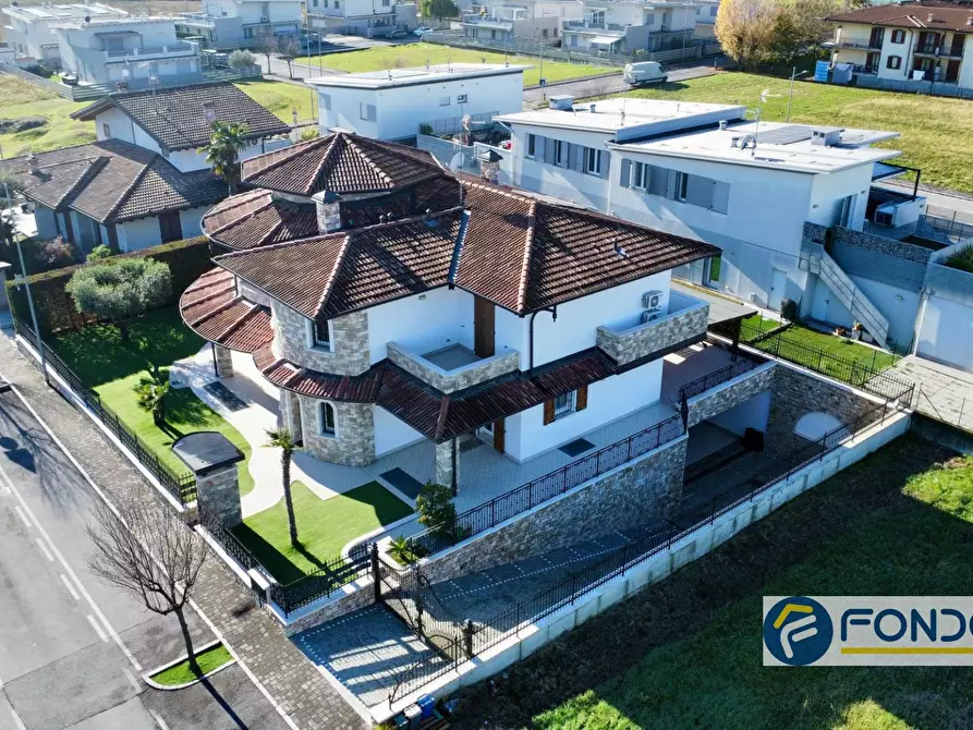 Immagine 7 di Villa in vendita  in bolgare a Bolgare