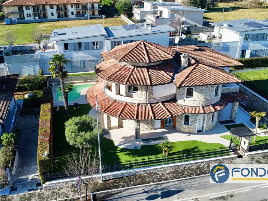 Immagine 4 di Villa in vendita  in bolgare a Bolgare