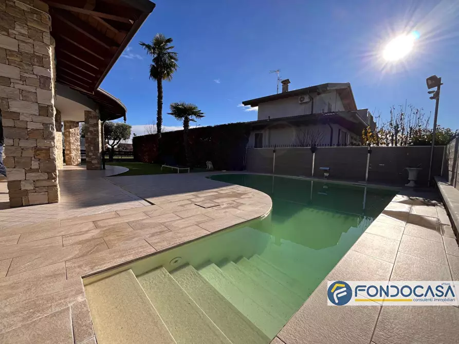 Immagine 3 di Villa in vendita  in bolgare a Bolgare