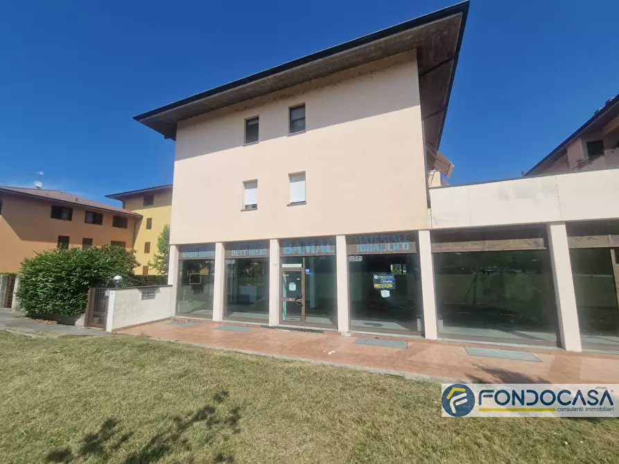 Immagine 4 di Locale commerciale in vendita  in VIA TODESCHINO a Sirmione