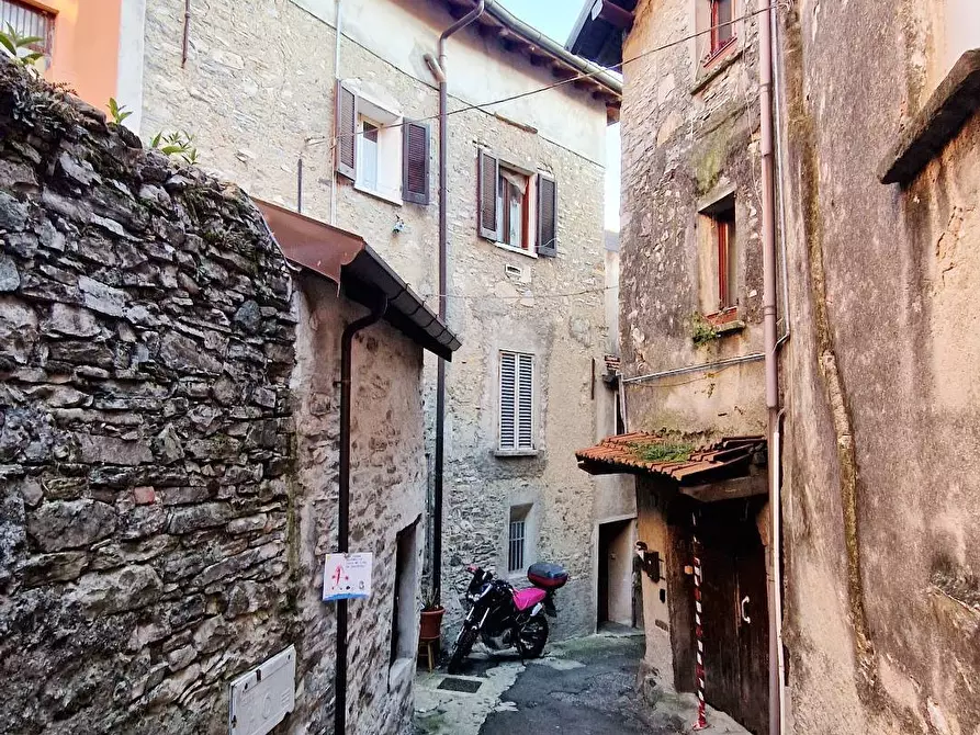 Immagine 1 di Appartamento in vendita  in via notai 8 a Cernobbio