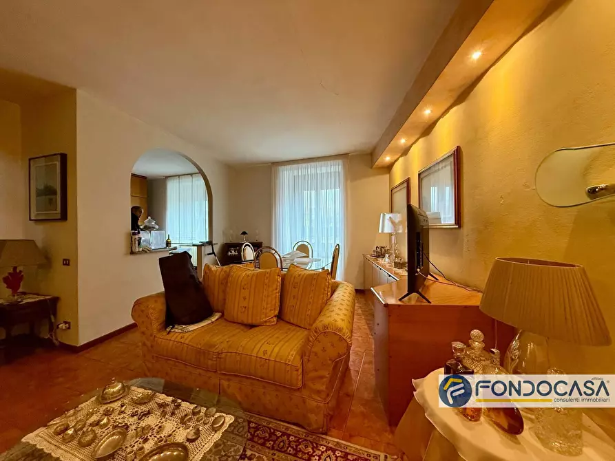 Immagine 3 di Villa in vendita  a Castelli Calepio