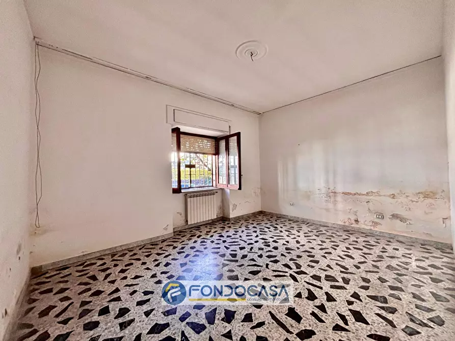 Immagine 13 di Casa semindipendente in vendita  in via vito di jasi a Aversa