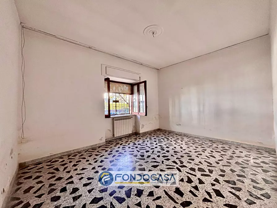Immagine 14 di Casa semindipendente in vendita  in via vito di jasi a Aversa