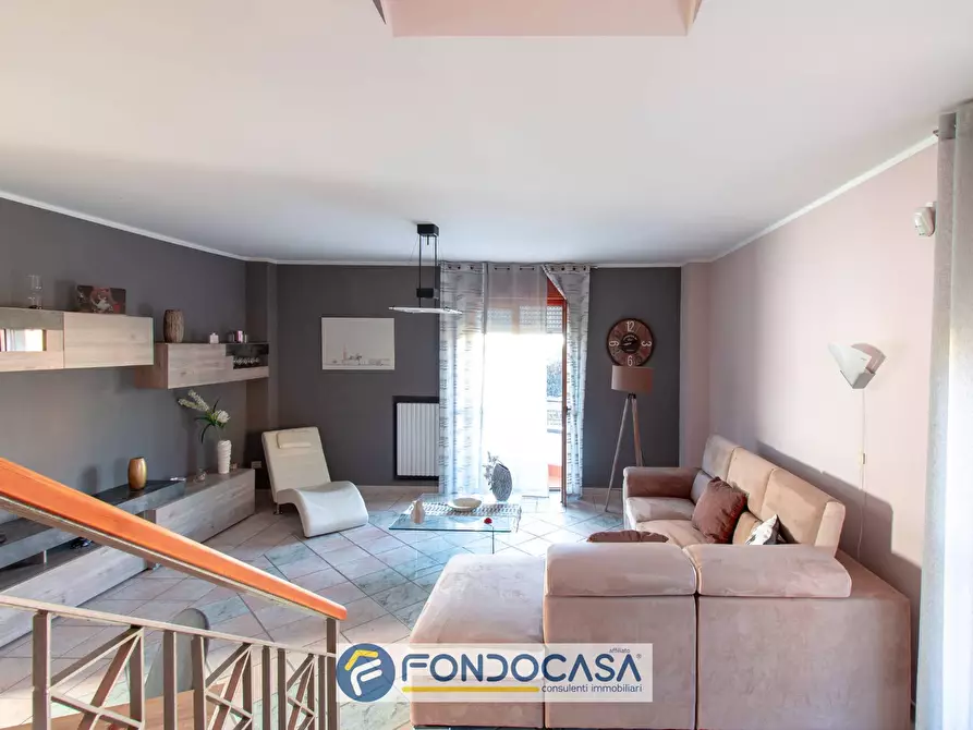 Immagine 20 di Villetta a schiera in vendita  in Via Friuli 1 a Montecorvino Pugliano