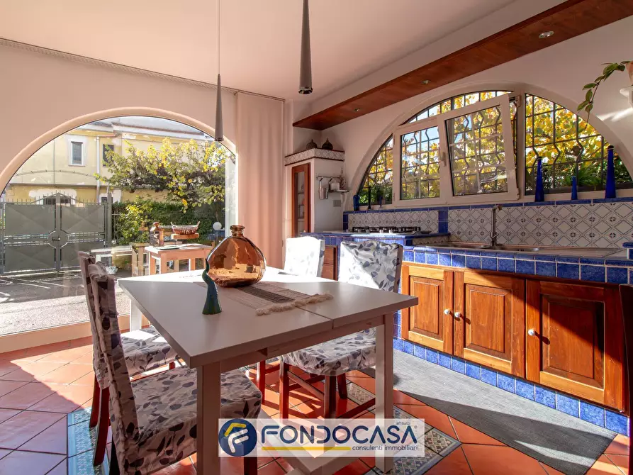 Immagine 17 di Villetta a schiera in vendita  in Via Friuli 1 a Montecorvino Pugliano