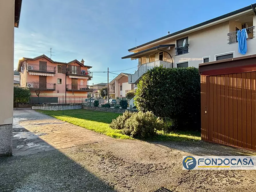 Immagine 7 di Villa in vendita  a Coccaglio