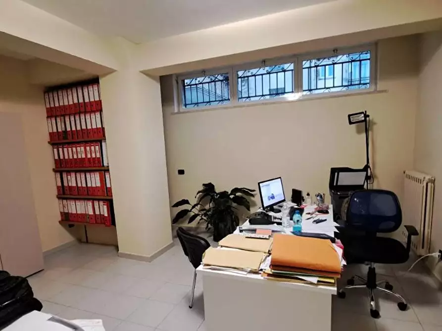 Immagine 2 di Ufficio in vendita  in via colombo 5 a Avellino