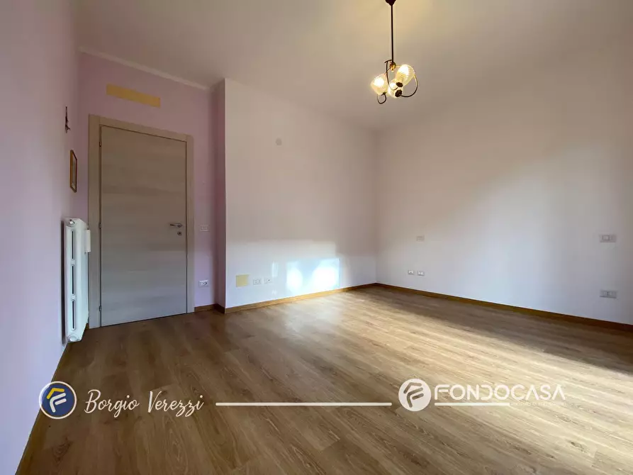 Immagine 20 di Appartamento in vendita  in Via IV Novembre a Borgio Verezzi