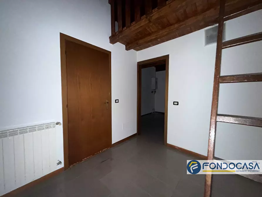 Immagine 15 di Appartamento in vendita  a Castelli Calepio