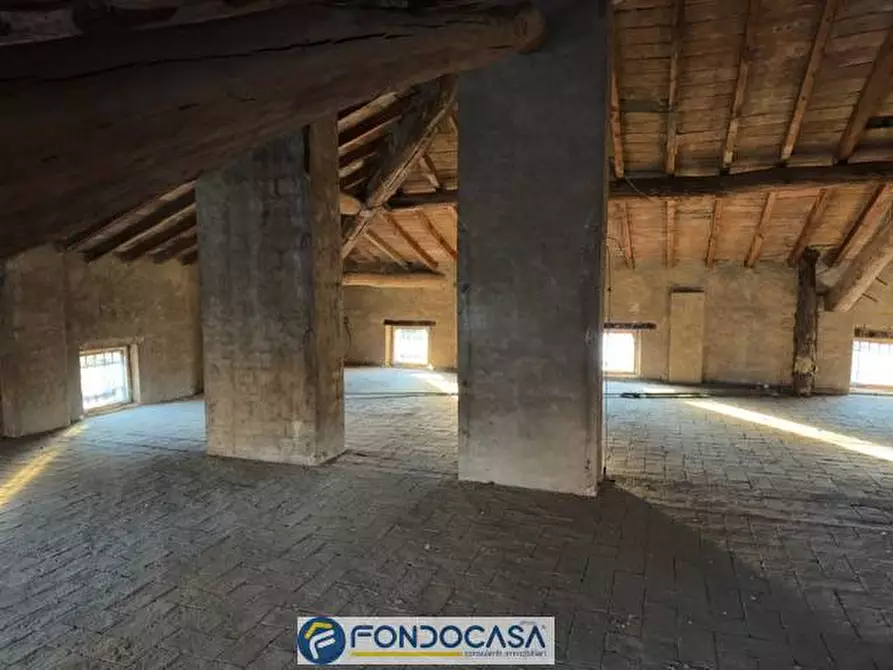 Immagine 10 di Rustico / casale in vendita  a Maclodio