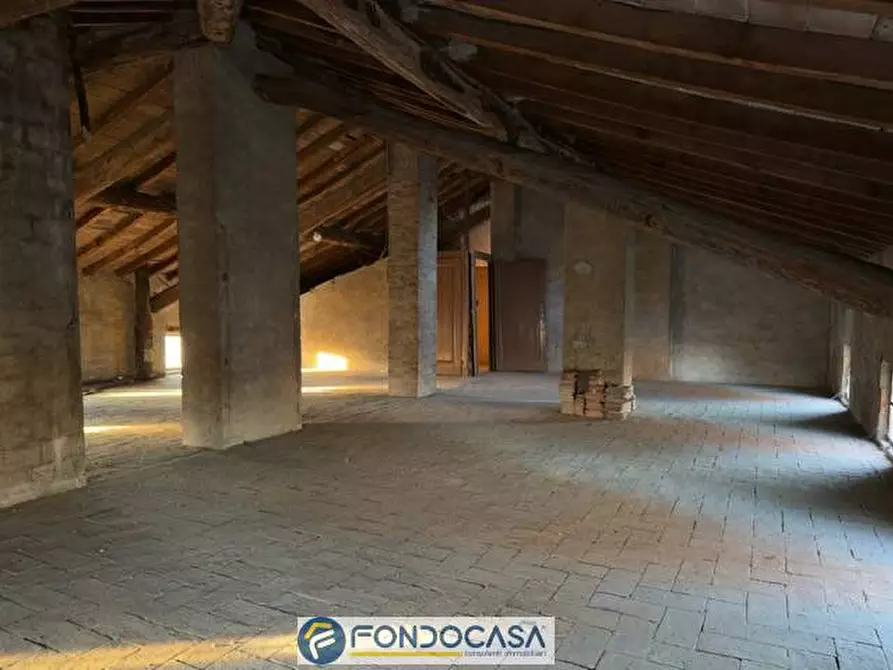 Immagine 3 di Rustico / casale in vendita  a Maclodio