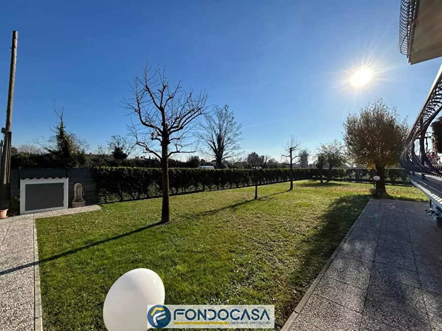 Immagine 8 di Appartamento in vendita  a Rodengo-Saiano