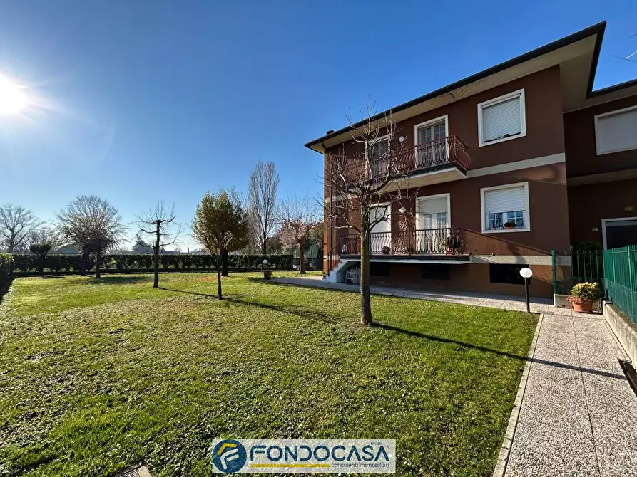 Immagine 2 di Appartamento in vendita  a Rodengo-Saiano