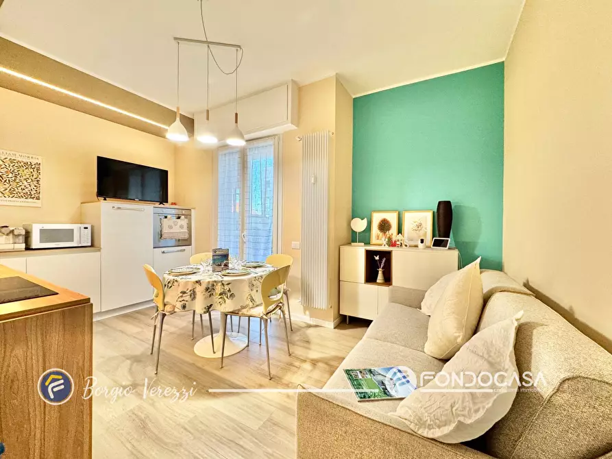 Immagine 1 di Appartamento in vendita  in Via Dei Fiori a Borgio Verezzi