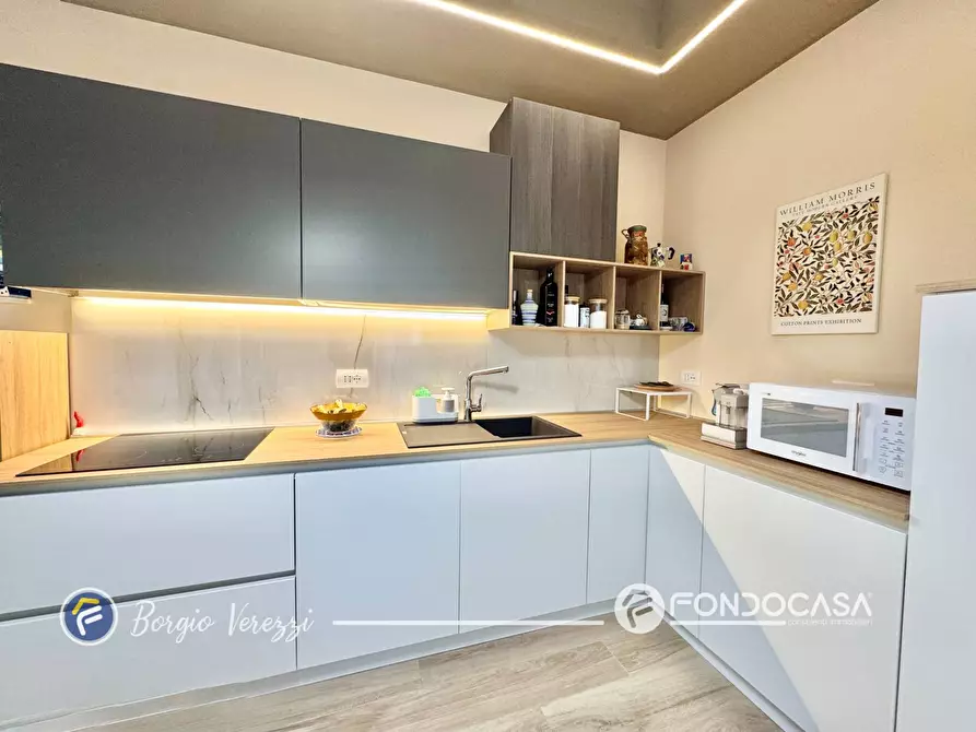 Immagine 6 di Appartamento in vendita  in Via Dei Fiori a Borgio Verezzi