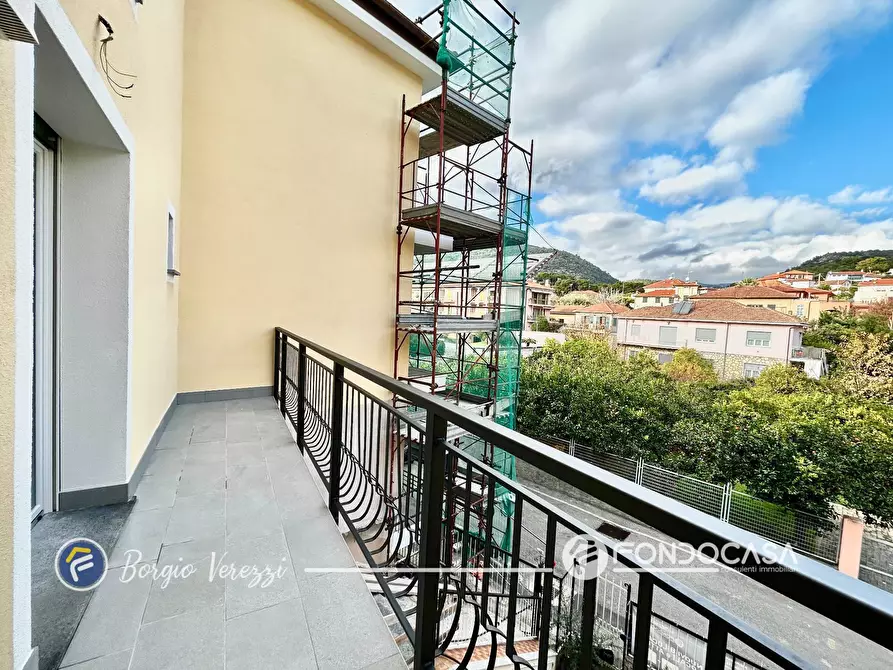 Immagine 11 di Appartamento in vendita  in Via Vittorio Veneto 8 a Borgio Verezzi