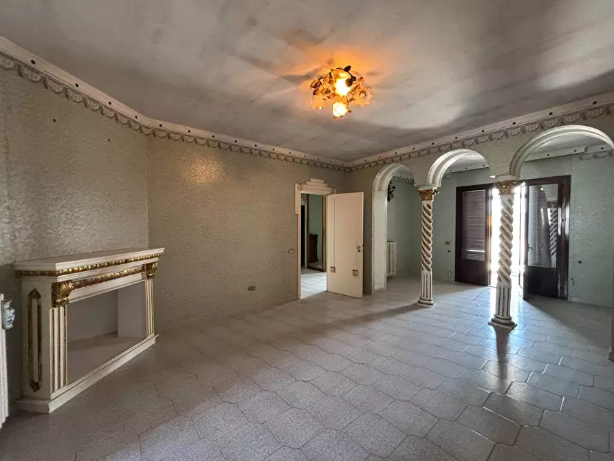 Immagine 12 di Appartamento in vendita  in Via Giovanni Pascoli 7 a Arnesano