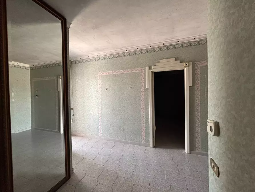 Immagine 11 di Appartamento in vendita  in Via Giovanni Pascoli 7 a Arnesano