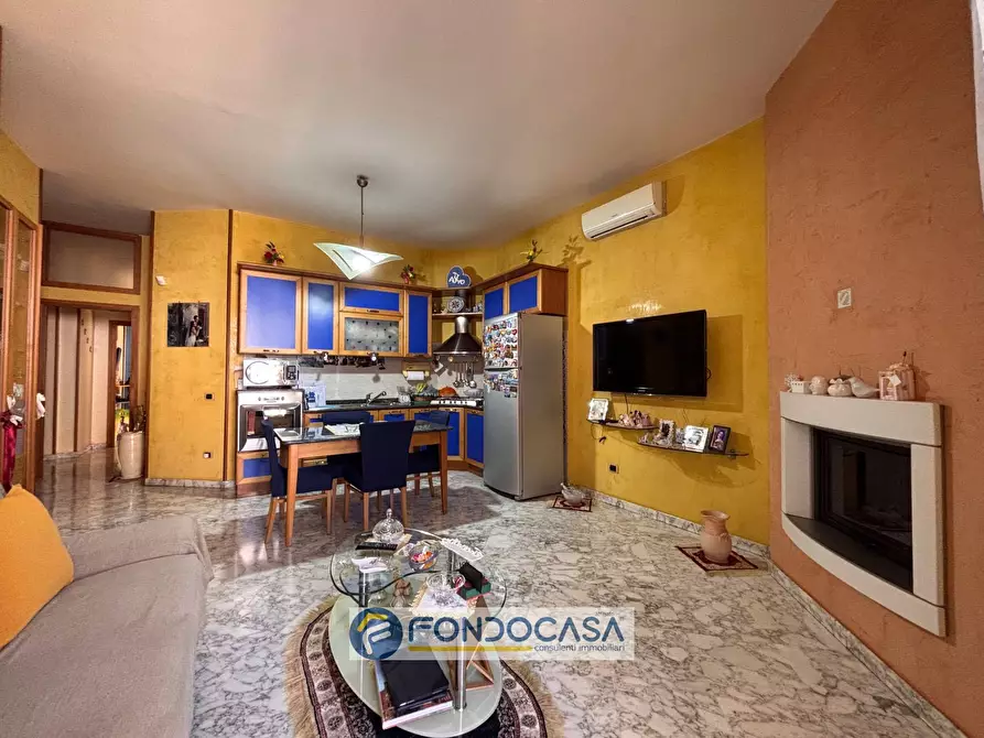 Immagine 10 di Appartamento in vendita  in via tiziano a Sant'antimo