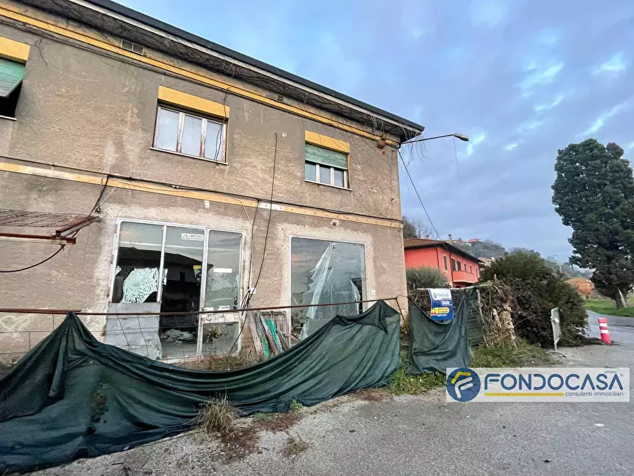 Immagine 2 di Casa semindipendente in vendita  in Via Lungomonte a Montopoli In Val D'arno