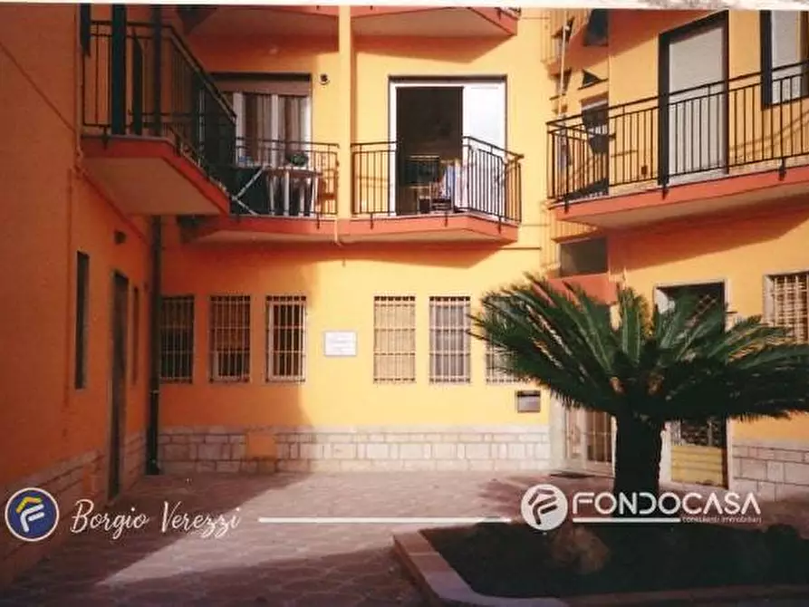 Immagine 25 di Appartamento in vendita  in Via XXV Aprile 12 a Borgio Verezzi