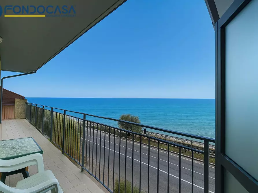 Immagine 6 di Appartamento in vendita  in Via Lame a Grottammare