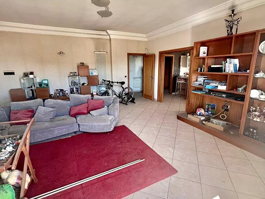 Immagine 25 di Appartamento in vendita  in Via San Francesco a Patria 132 a Giugliano In Campania