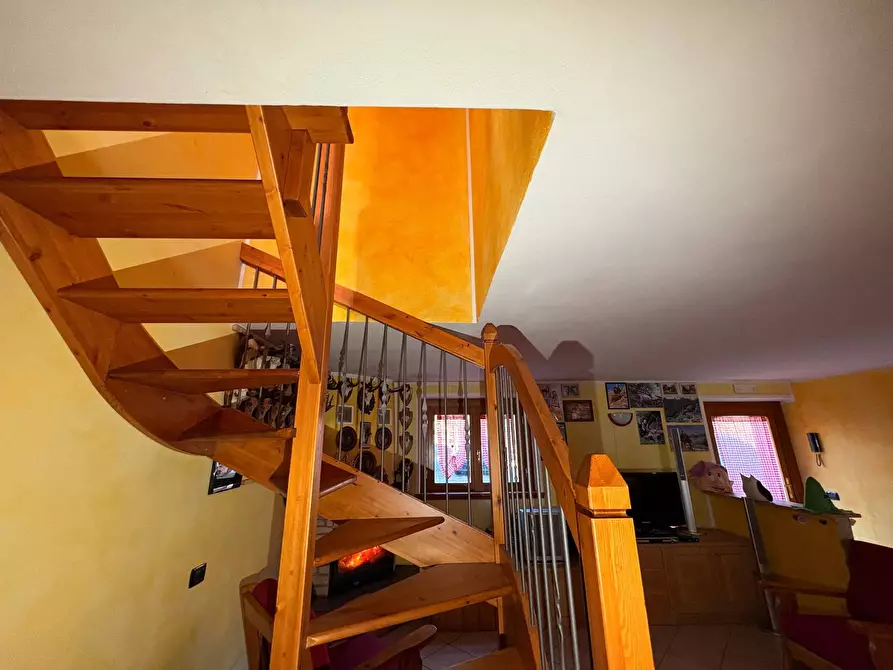 Immagine 10 di Casa semindipendente in vendita  in Via Romentarek a Ardesio