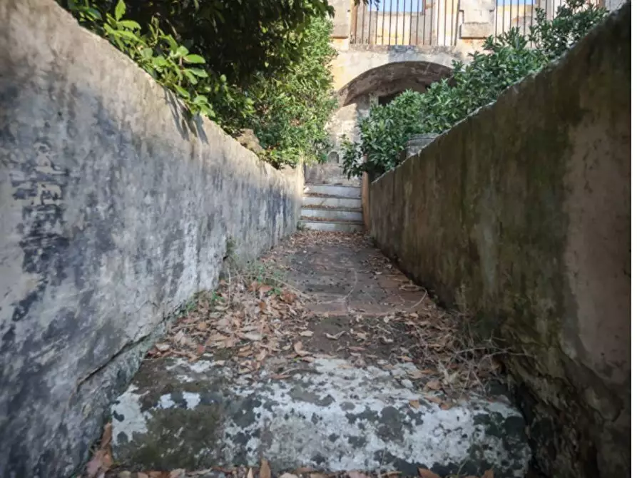 Immagine 21 di Villa in vendita  in via roma 103 a Avetrana