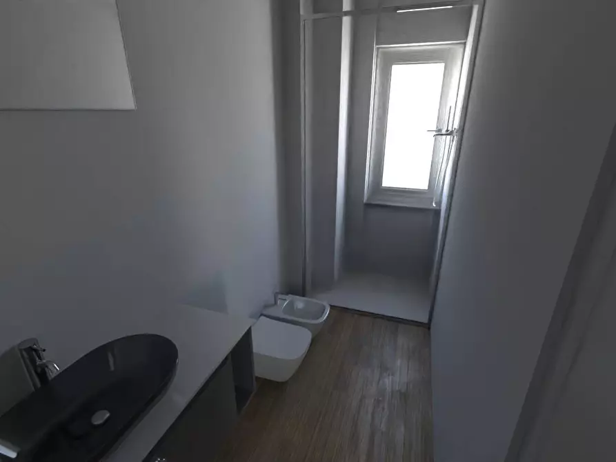 Immagine 4 di Appartamento in vendita  in Viale Dei Romani 1 a Salerno