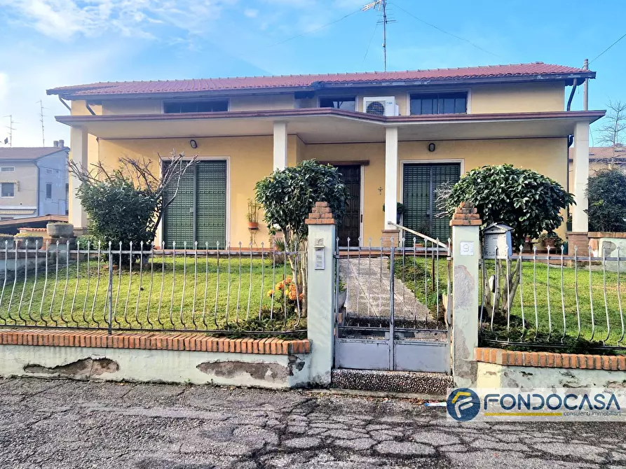 Immagine 2 di Villa in vendita  25 a Travagliato
