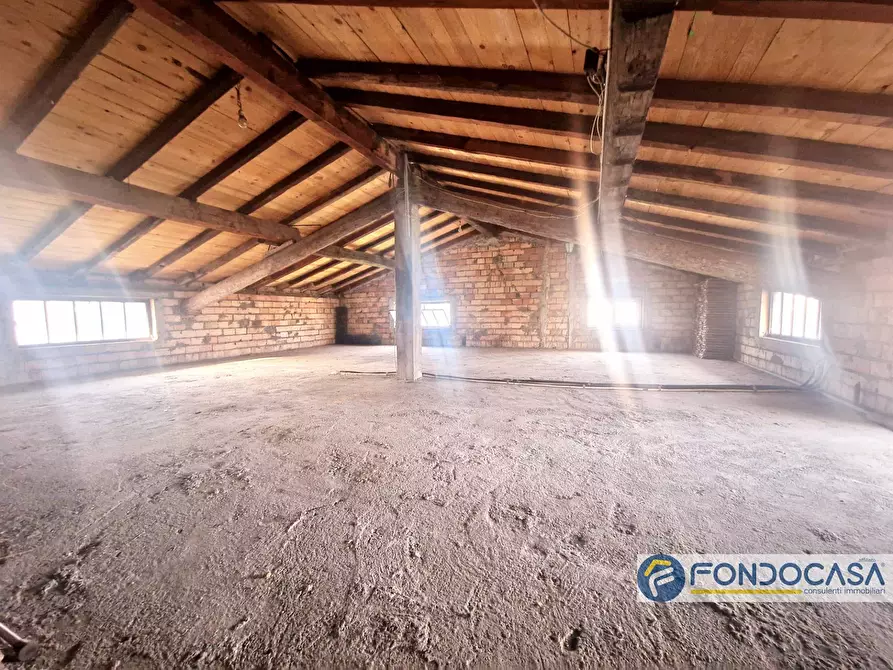 Immagine 22 di Villa in vendita  25 a Travagliato