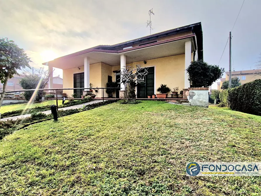 Immagine 30 di Villa in vendita  25 a Travagliato