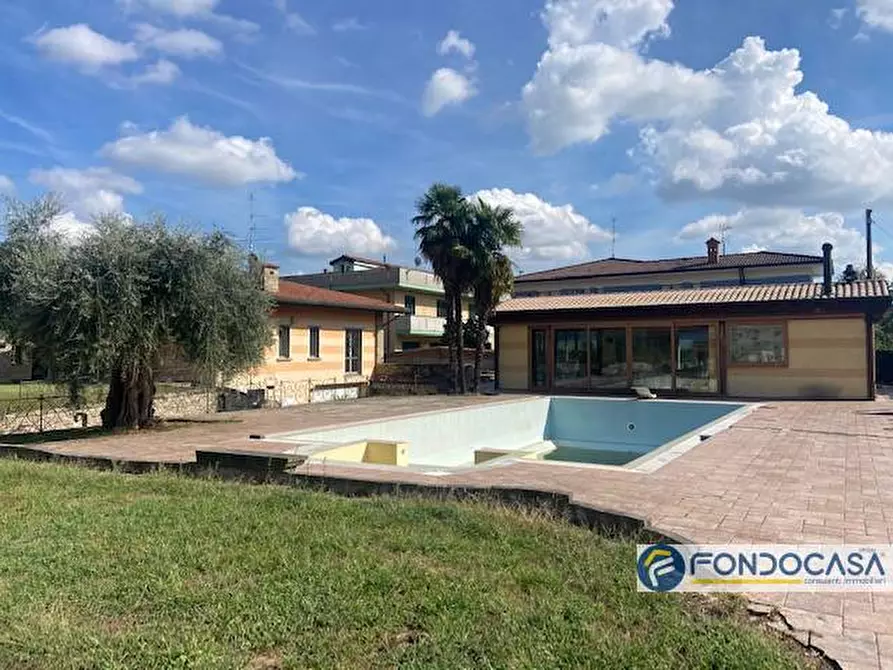 Immagine 1 di Terreno residenziale in vendita  a Pontoglio
