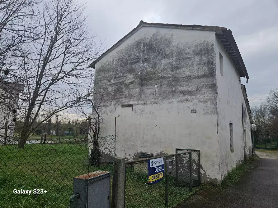 Immagine 1 di Casa indipendente in vendita  in Via Adige 5 a Russi