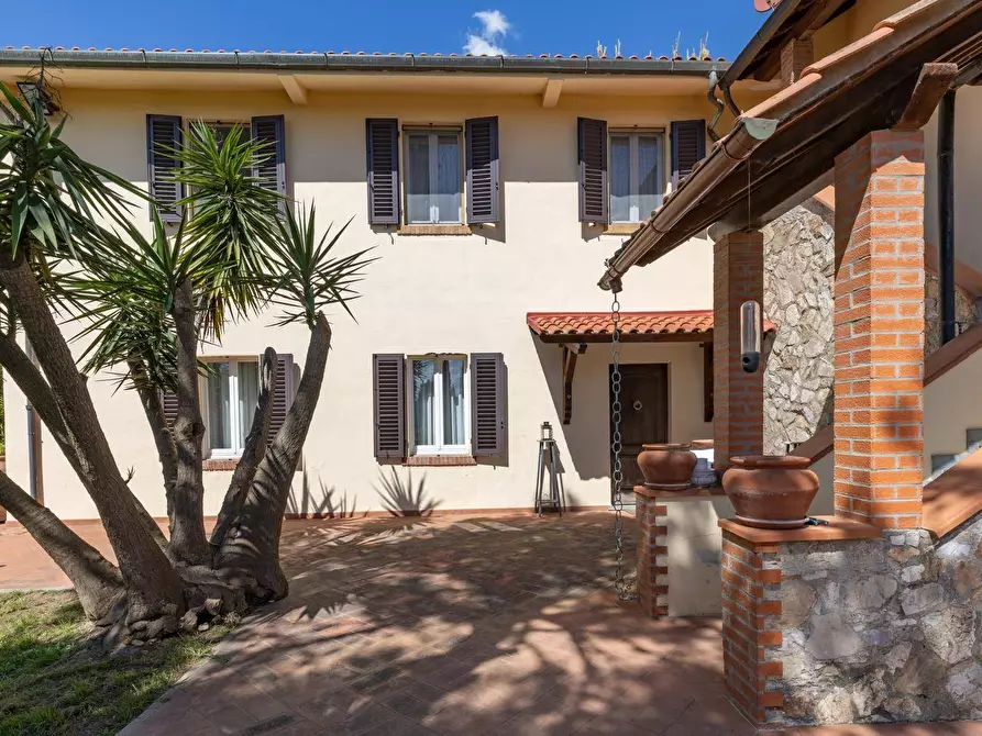 Immagine 8 di Villa in vendita  in VIA DELLE SORGENTI a Collesalvetti