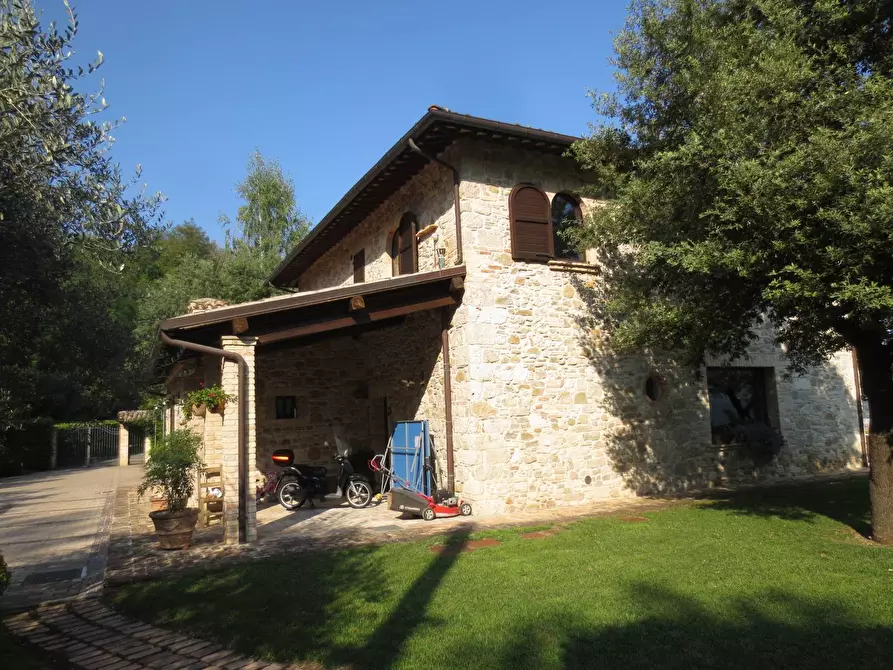 Immagine 37 di Villa in vendita  in Via tre Ottobre a Ascoli Piceno