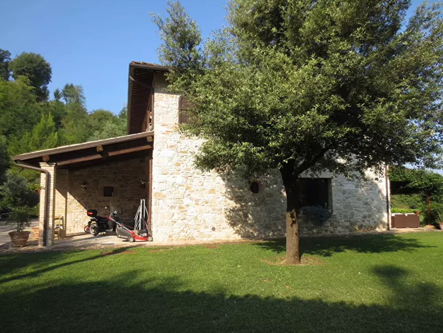 Immagine 38 di Villa in vendita  in Via tre Ottobre a Ascoli Piceno