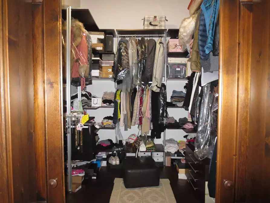 Immagine 35 di Villa in vendita  in Via tre Ottobre a Ascoli Piceno